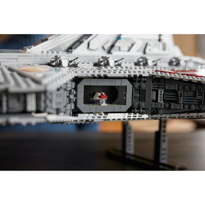 LEGO Star Wars Venator-Class Republic Attack Cruiser™