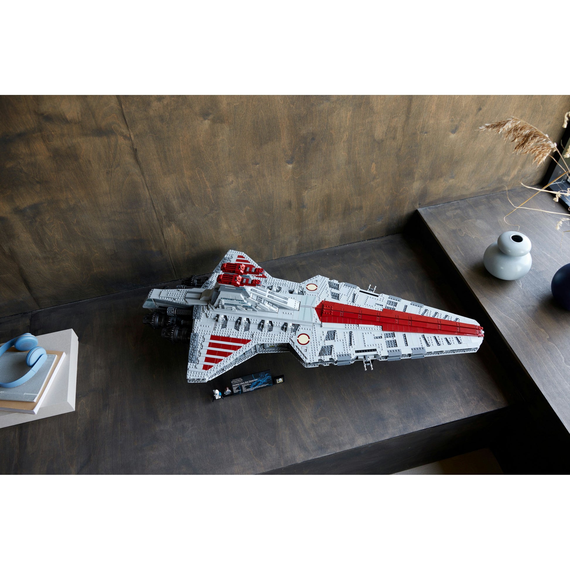 LEGO Star Wars Venator-Class Republic Attack Cruiser™