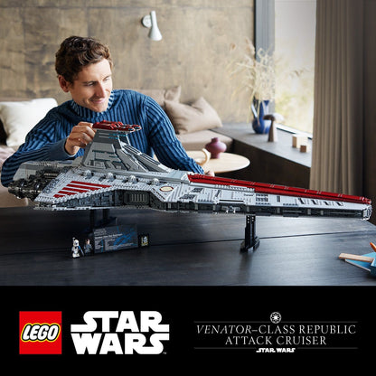 LEGO Star Wars Venator-Class Republic Attack Cruiser™