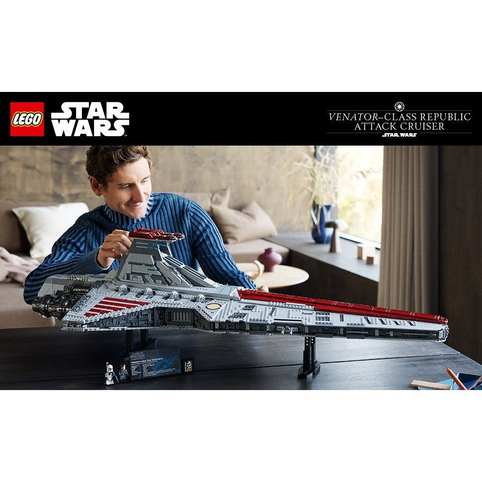 LEGO Star Wars Venator-Class Republic Attack Cruiser™