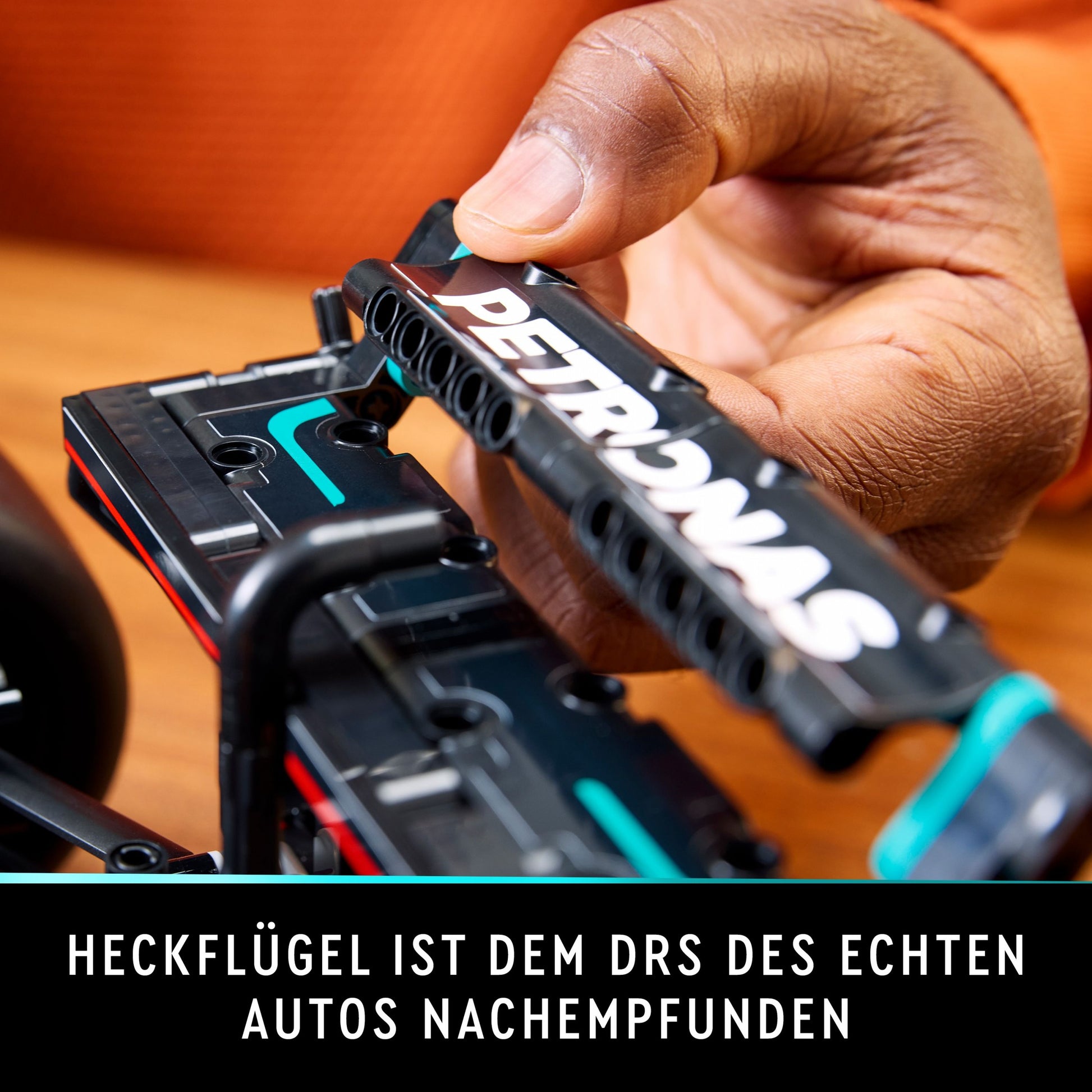 LEGO Mercedes-AMG F1 W14 E Performance